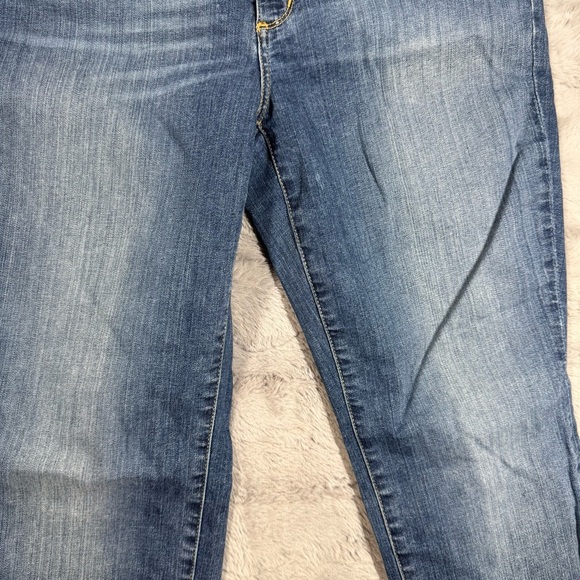 Eddie Bauer Blue Straight Leg Jeans Classic Denim - Picture 9 of 13